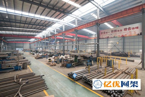 崇文网架焊接车间